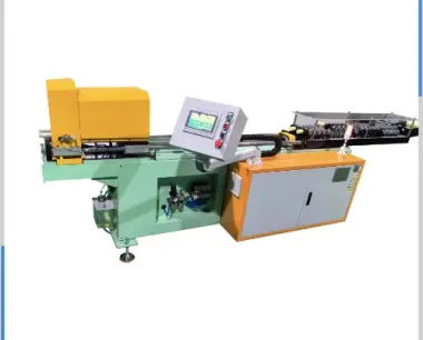 Tube cutting machine of heat exchangers